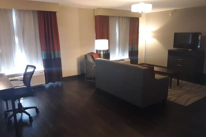 Room 4 of 29
