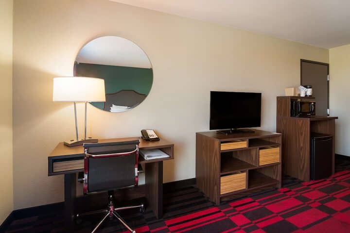 Room 16 of 29